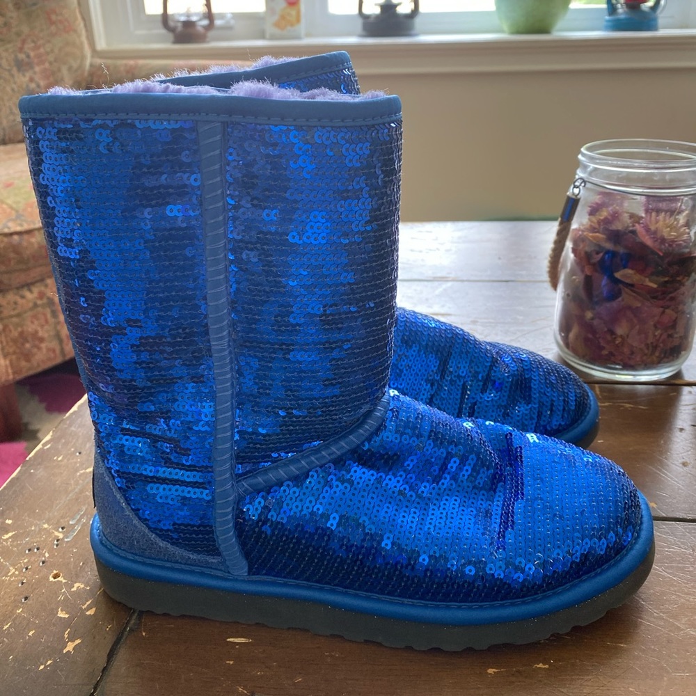 Uggs blue sequin, in excellent condition..